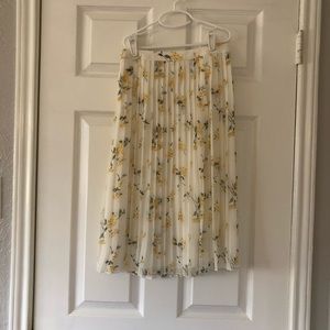 Pleated floral skirt
